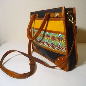 VIV VAN & Co Women's Multicolor Crossbody Bag Size-12x9x2 in